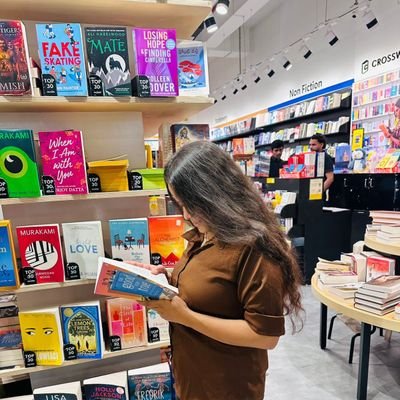 shivanipan4130's profile picture. Pluviophile🫶