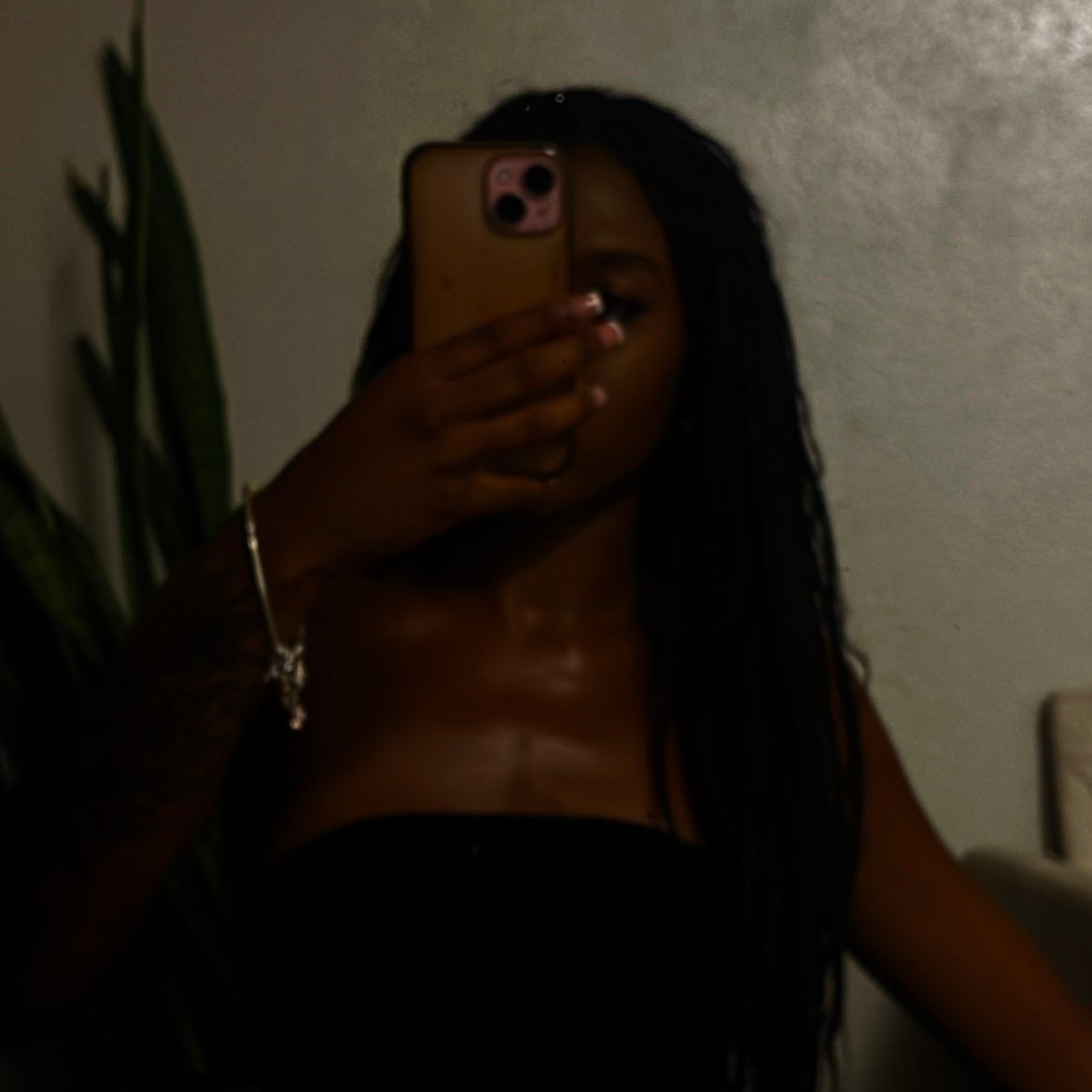 PayJasmineNoir's profile picture. 20 | Chocolate Temptress | God’s gift to the world, you worship. Kneel, obey, and pay to stay 🤎