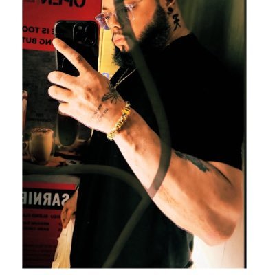 SavinTheBees's profile picture. 