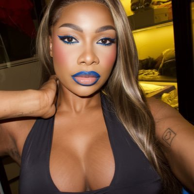 Symply_Tacha's profile picture. 2x Guinness World Record Holder 🏆 Fastest Makeup Artist in the World 💄 | 1st African to break 2 records back-to-back | Web3 • Lifestyle • Beauty | 🇬🇭🇳🇬
