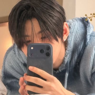 melodorae's profile picture. hi, stay hydrated || 𓏲ּ𝄢