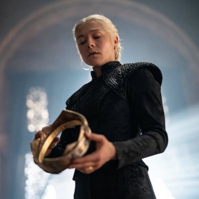 milababybenz's profile picture. espalhando negatividade 🏳️‍🌈👩‍❤️‍👩