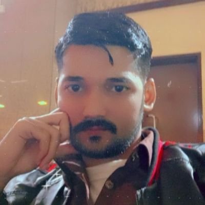 WFarood's profile picture. A proud Hazarywaal 💙
PML N 💚. 
Politics, Memes, Cricket, Poetry and music.