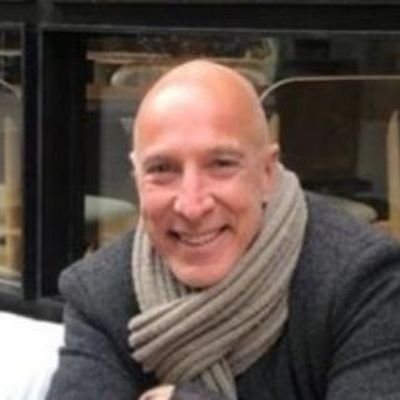 IvanCondes's profile picture. Llicenciat Història UB. Master Màrqueting Esade. Comunicació i Màrqueting.