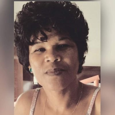 neves_elsa35885's profile picture. Sou leonina ♌️
Flor girassol🌻
Amo muita a vida❤️
Adoro muito BTS🎶minha terapia 💜