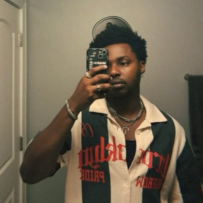 collinsjnrtweet's profile picture. Howard🎓