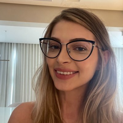 TagliariPaula's profile picture. Cardiac Surgeon, PhD / Professor at #UFRGS / TVI symposium coordinator @cardiofyoficial / Associate Editor #JACCCaseReports / JA’s mom ❤️.