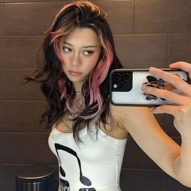 sufragioos's profile picture. club atlético sophie thatcher