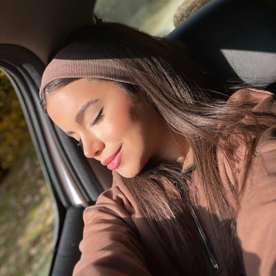 pvtaranehh's profile picture. 