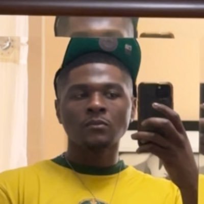 muvaleee's profile picture. 