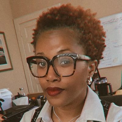 LyricalE_SpokN's profile picture. All people smile in the same language.I think.I research.I write.I publish. #MLITB 💙💛 🐢 #AOML 🐘❤️🤍 IG: artivism_diversified   [Art]ivist ❤