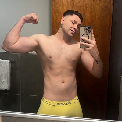 crismartinezpy's profile picture. Contenidos exclusivos 🔞 Onlyfans y Canal de telegram 🇵🇾 Colaboración al DM 🔥 Instagram:  https://t.co/jzrME1wLw7