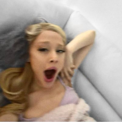 yassssgrande's profile picture. updates and posts about #ArianaGrande & all things pop culture | 
update & fan account ｡˚ alt: @arianagalinda