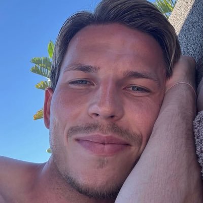 MikeJannis's profile picture. läuft rückwärts und bergab aber läuft