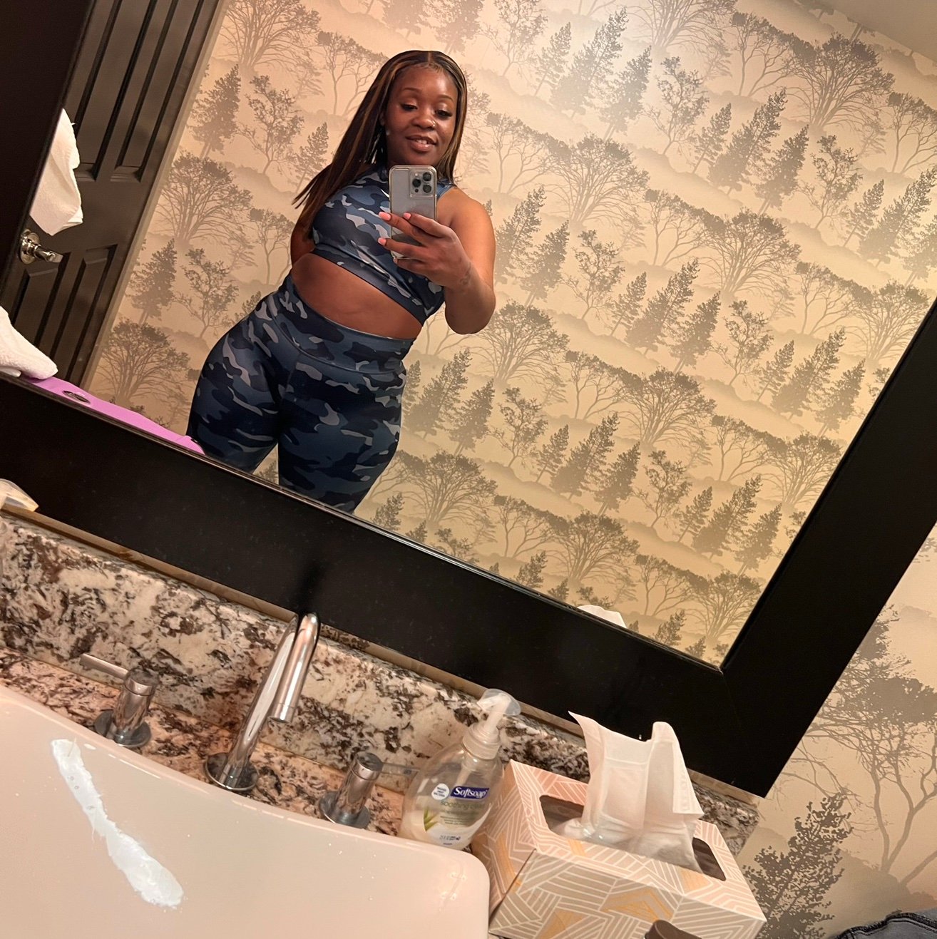 PaigePaid06's profile picture. 