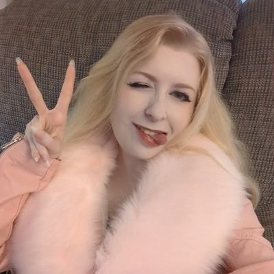 SavviLee's profile picture. Voice Actress 💖
ADR, Writing, Marketing, Throat Athlete 
#Remorses #DoomsdayParadise #LieofCaelum
 #Crescentverse #MaidbotArchive #Diceskiyo