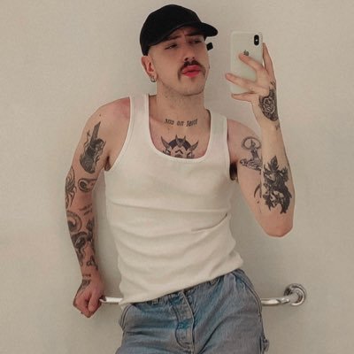 psychoinluv's profile picture. versátil • afeminado • exibicionista | DM sempre aberta 📨