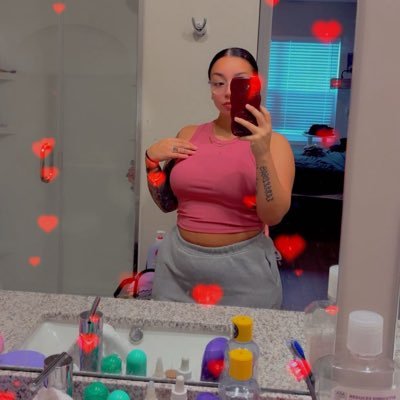 xmclarisa_'s profile picture. 🇵🇷🇸🇻 • #LLB 🕊 • flm 👼🏼