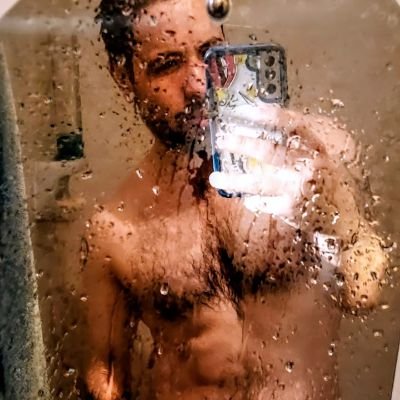 Fiiko's profile picture. Y va liviano mi ♥️ Gitano que solo entiende de latir a contramano 🙌
Viajero, tragón y nadaqueveriento😊