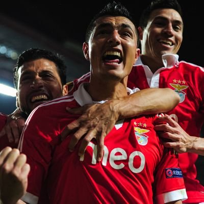 GolodaAguia's profile picture. 'Eu sou Benfica e vou morrer Benfica'
𝑰𝒇 𝒚𝒐𝒖 𝒍𝒐𝒗𝒆 𝒇𝒐𝒐𝒕𝒃𝒂𝒍𝒍, 𝒚𝒐𝒖 𝒍𝒐𝒗𝒆 𝑩𝑬𝑵𝑭𝑰𝑪𝑨!

Instagram: 
https://t.co/VquEFyNGE0