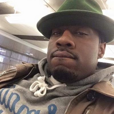 Fyizer's profile picture. Prolificintelligent,eloqtuent&respectful,hate me or ❤️me I'm here2say d truth y'all are runnin away 4rm, all d facts y'all are shyin away 4rm, truth hurts&heals