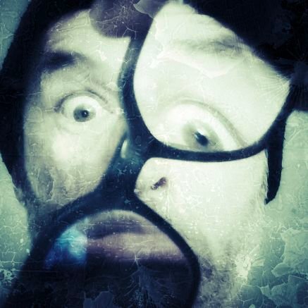 yokko_mars's profile picture. Qui suis-je pour prétendre être moi-même ?