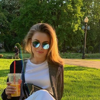 Lucy2010000's profile picture. Independent woman, likes fitness, reading, traveling, doing what she likes, and moving forward