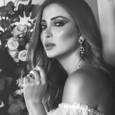 taj_alnisa's profile picture. ماحدايحاول يفتح صفحة جديدة مع ناس بتشخبط كتير!👌🏻#مديرة_قروب_جنون_الحرف_للتبادل #جنون_الحرف♡ #ذات_نقاء♈️برج الحمل♡~●تَـاجُ النِّسـٰاء #للتبادل من #المميزة👇🏻