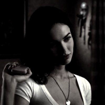 vixurns's profile picture. 