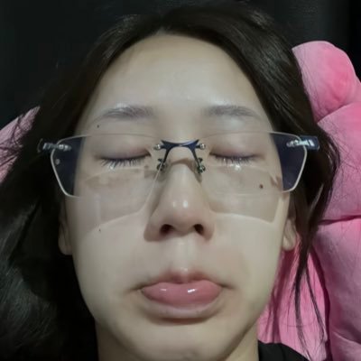 dweulike's profile picture. 