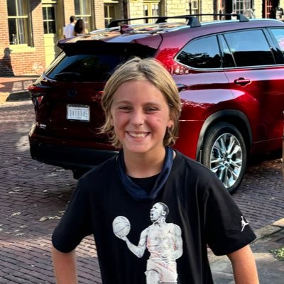 MaksimC2013's profile picture. 2013 Boys Soccer player. 6th grade, Chicago Magic FC ECNL, Center Mid (6,8,10) Parent ran account 🇺🇸🇷🇸 My dad says I’m a Sergej regen!