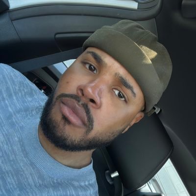 deannojames's profile picture. 