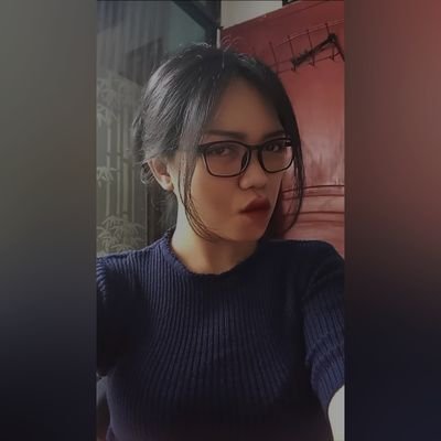 miaaach's profile picture. it's too much, sos