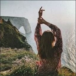 acRIn03EKHqAx2's profile picture. 