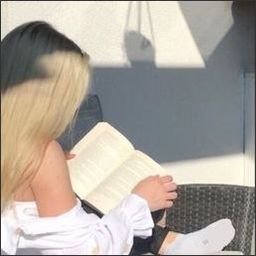 97t2xYdOFX4b9b's profile picture. 