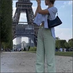 Arbawsom43904's profile picture. 