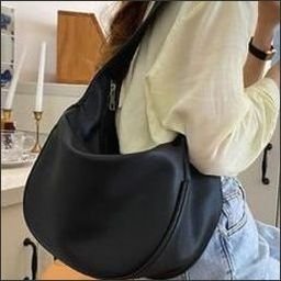 Eecrirxui69816's profile picture. 