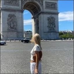 Yvawfev567's profile picture. 