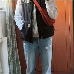 Eqiqie398's profile picture. 