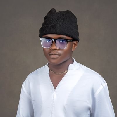 calebmba_'s profile picture. Freelance Photographer, Videographer, Editor & Graphics Designer