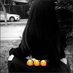 Rovxie6413's profile picture. 