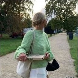 Ortaltiq649382's profile picture. 