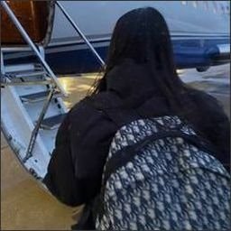 Yvaleehou72923's profile picture. 