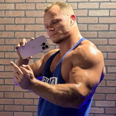 23Steelo's profile picture. Royal X Logistics