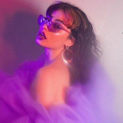 bhaarmeinjaoo's profile picture. Some changes are painful but necessary🌸