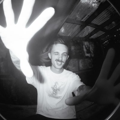 milkinhisbag's profile picture. @snarlsband