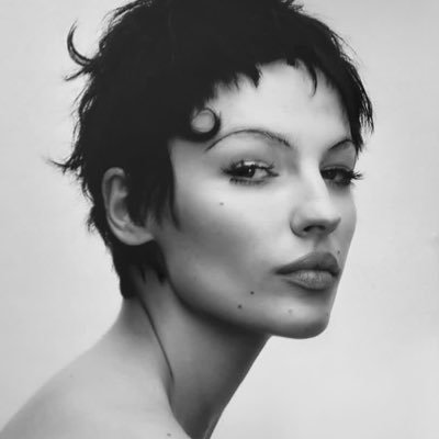 NoChanceMehr's profile picture. aus dem licht der Götter #Κάρολ