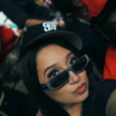 sunsetsisi's profile picture. 