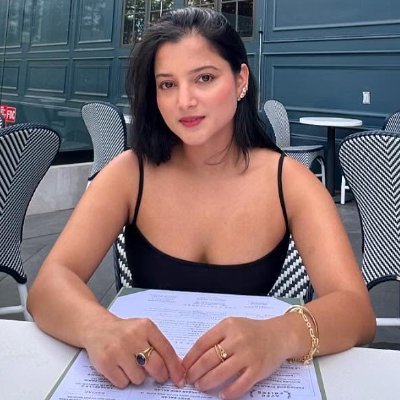 i_radhikathakur's profile picture. 💼 Businesswoman | Building dreams into reality | Passion for growth & innovation