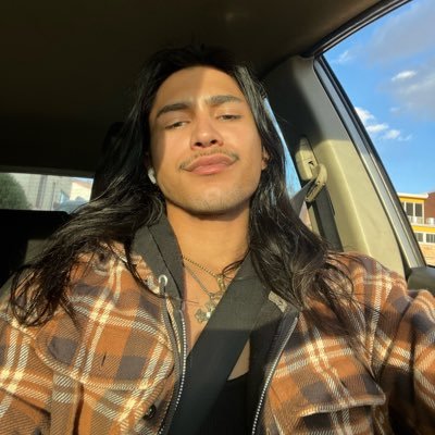 vccillator's profile picture. world renowned liar